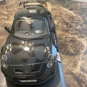 Maisto Porshe 911 new black